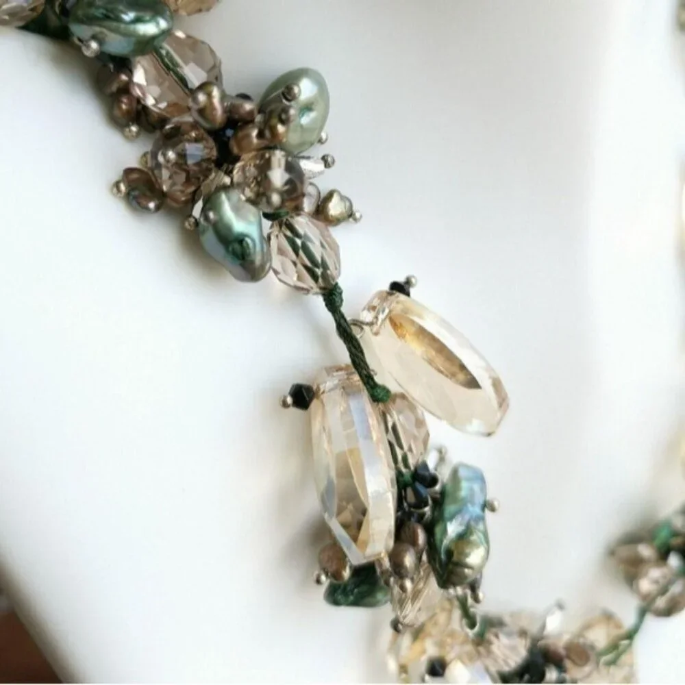 Keshi pearl and Swarovski crystal necklace